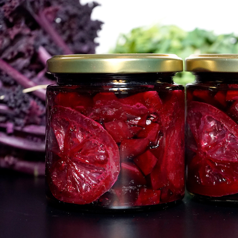 Crauti rossi, bianchi e verdure in salamoia